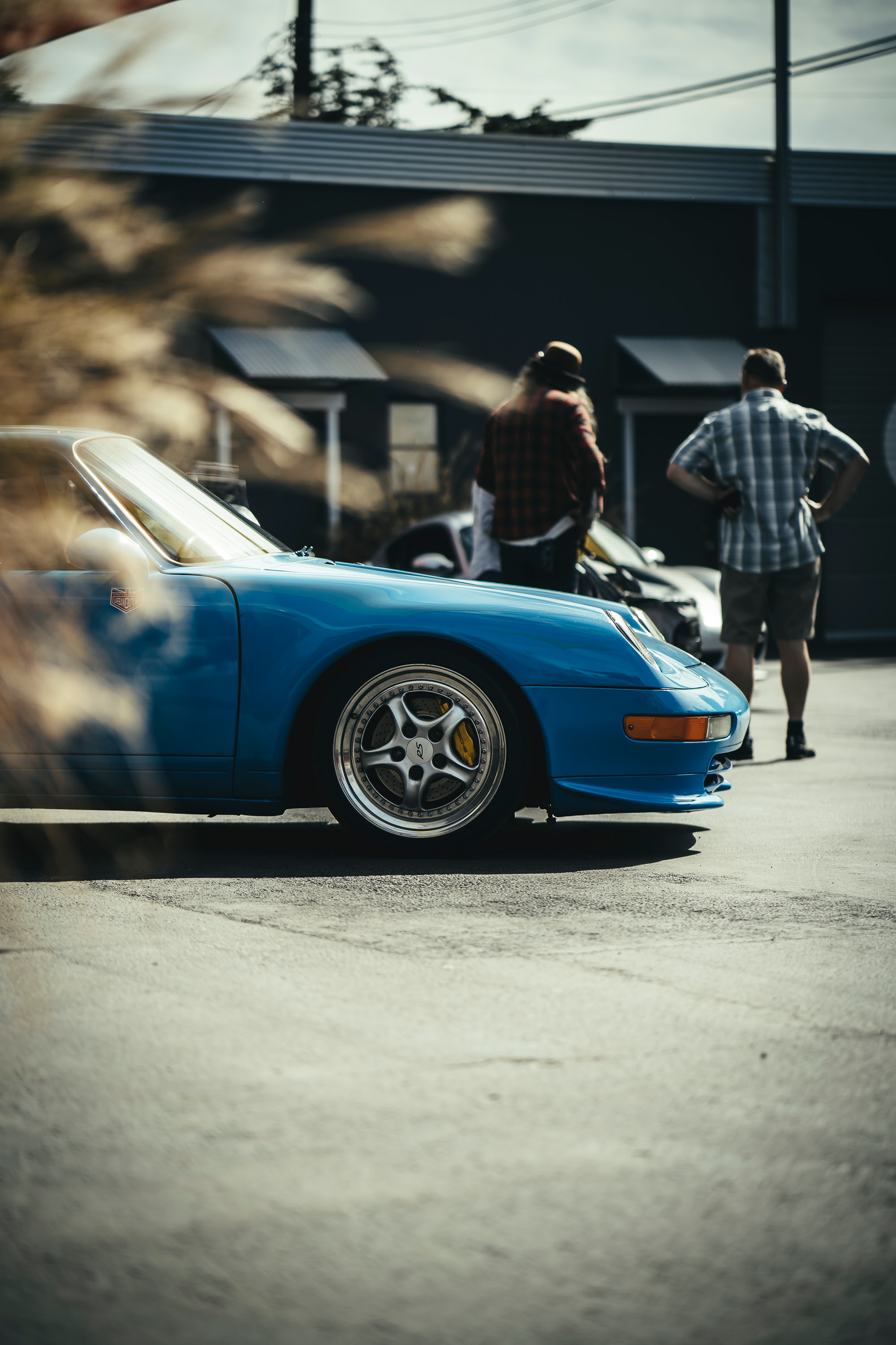 A Magnus Walker 993 in blue.