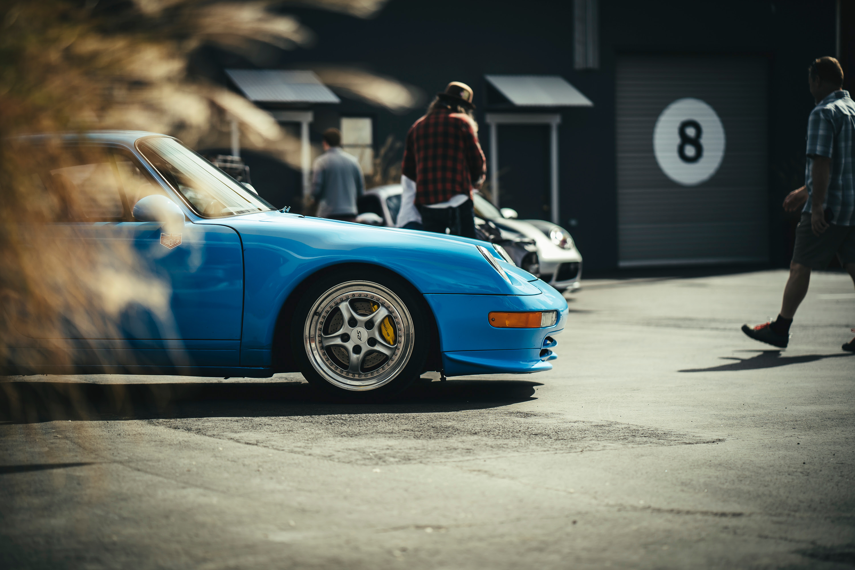 A Magnus Walker 993 in blue.