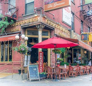Little Italy & Chinatown's gallery image