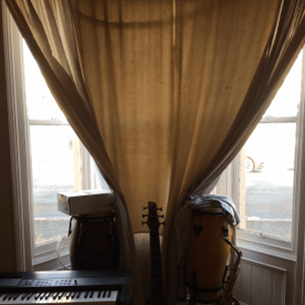 Easter Hay #6: Wilma Archer with Dâm-Funk // 24-10-20