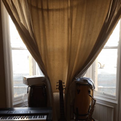 Easter Hay #6: Wilma Archer with Dâm-Funk // 24-10-20