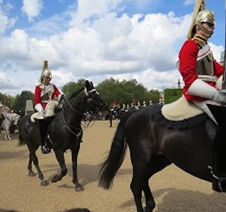 London's Royal Westminster: An Abbey, Four Palaces, & Two Parks's gallery image
