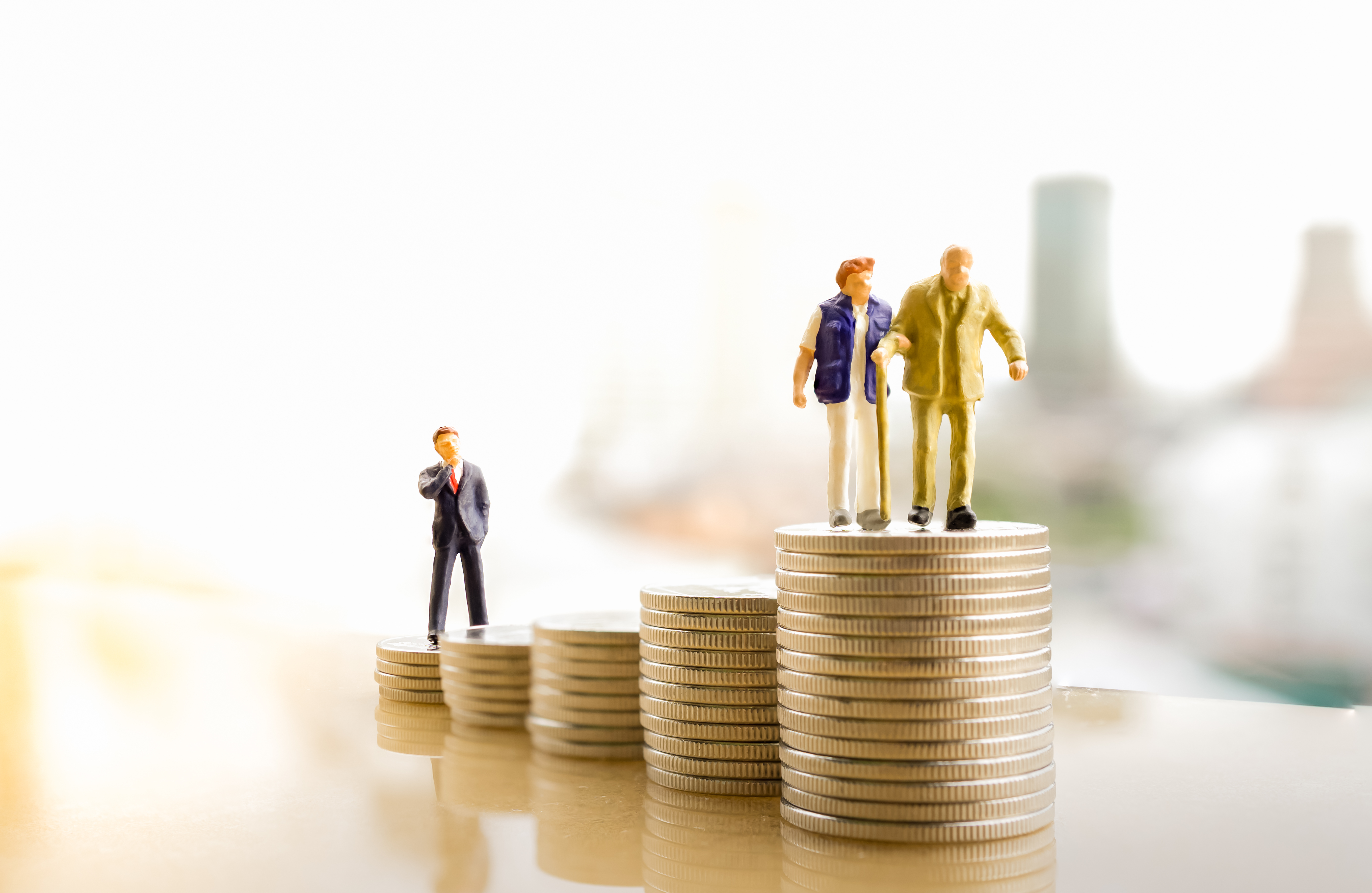 <13 Surprising Things About Retirees' Finances in 2023>