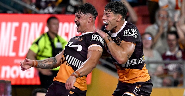 NRL 2023: Adam Reynolds' field goal gives Brisbane Broncos upset