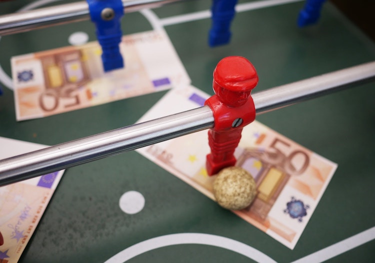 The Definition of Stossel Betting and How It Operates in 2025