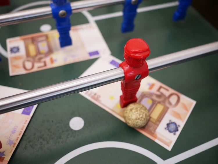 The Definition of Stossel Betting and How It Operates in 2025