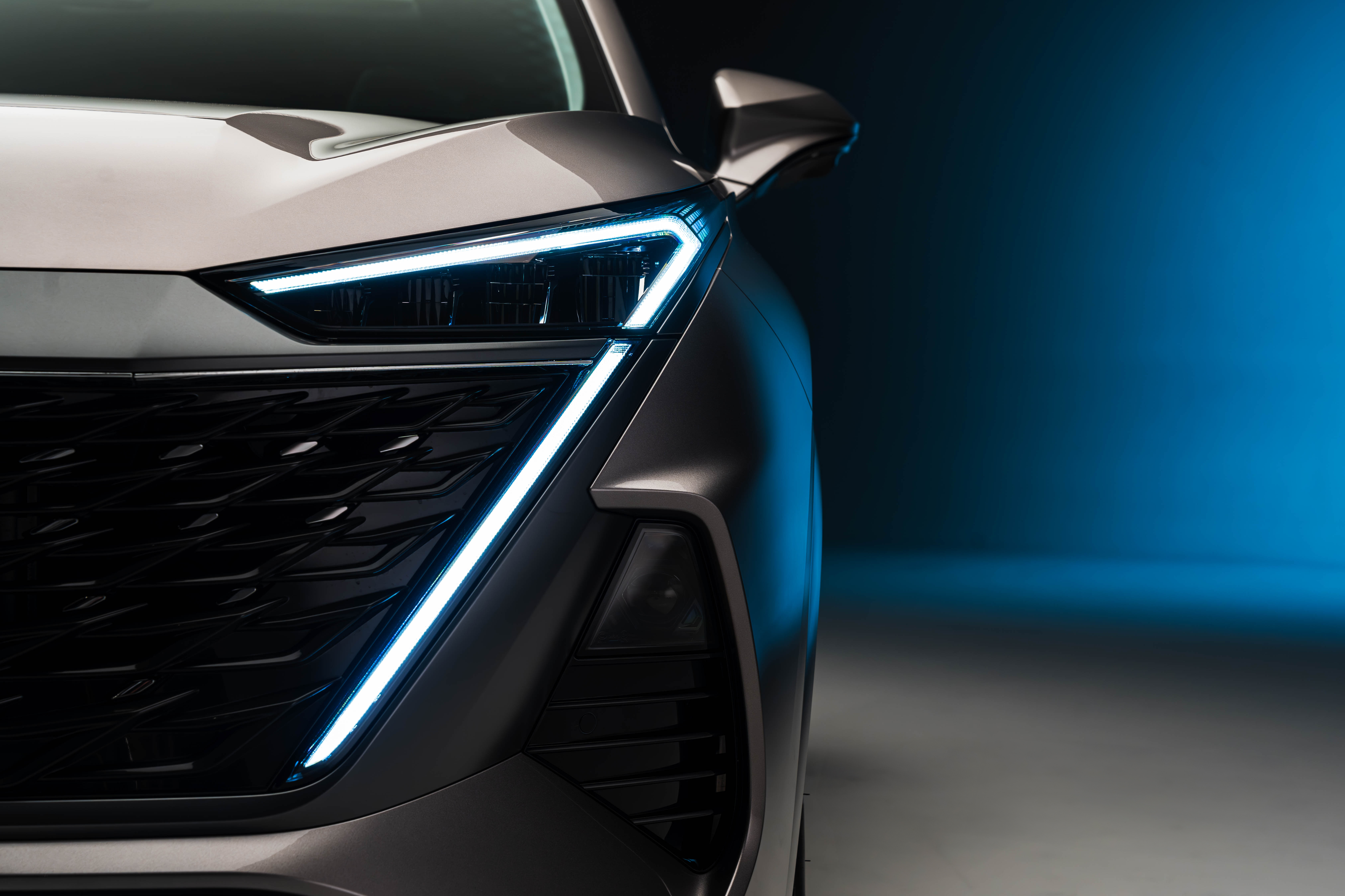 Ein Frontscheinwerfer des MG S9.