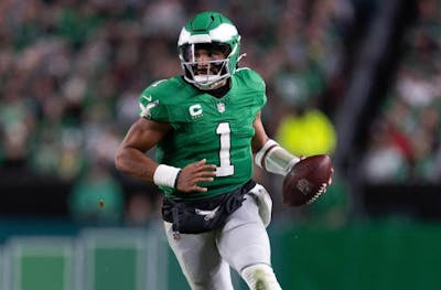 Experts Release New Eagles vs. Commanders Prediction After Mid-Week Jalen Hurts Knee Update