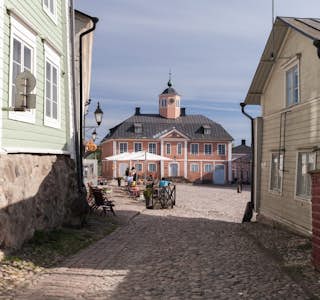 Guided Walking Tour In Porvoo Old Town's gallery image