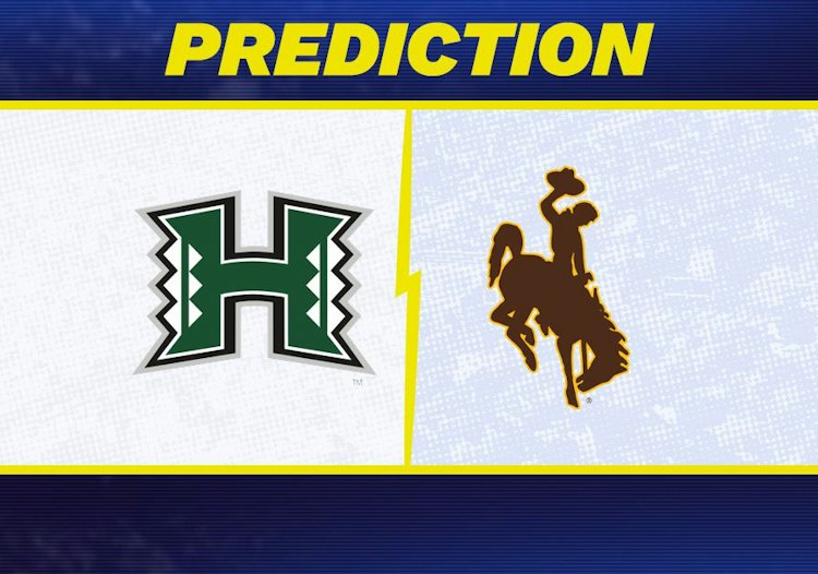 Hawaii takes on Wyoming in College Football action.