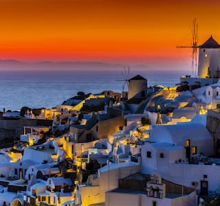  Live Sunset  Walk in Oia's gallery image