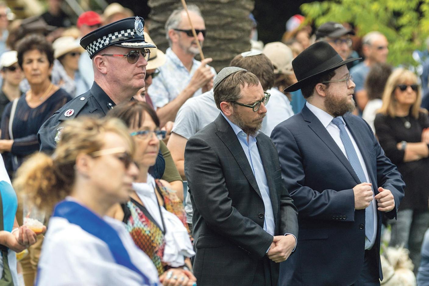 Der Polizeischutz soll jetzt verstärkt werden. Kundgebung vor der Synagoge Adass Israel in Melbourne, 8. Dezember