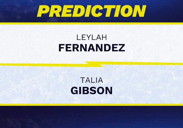 Leylah Fernandez takes on Talia Gibson in WTA Singapore action.