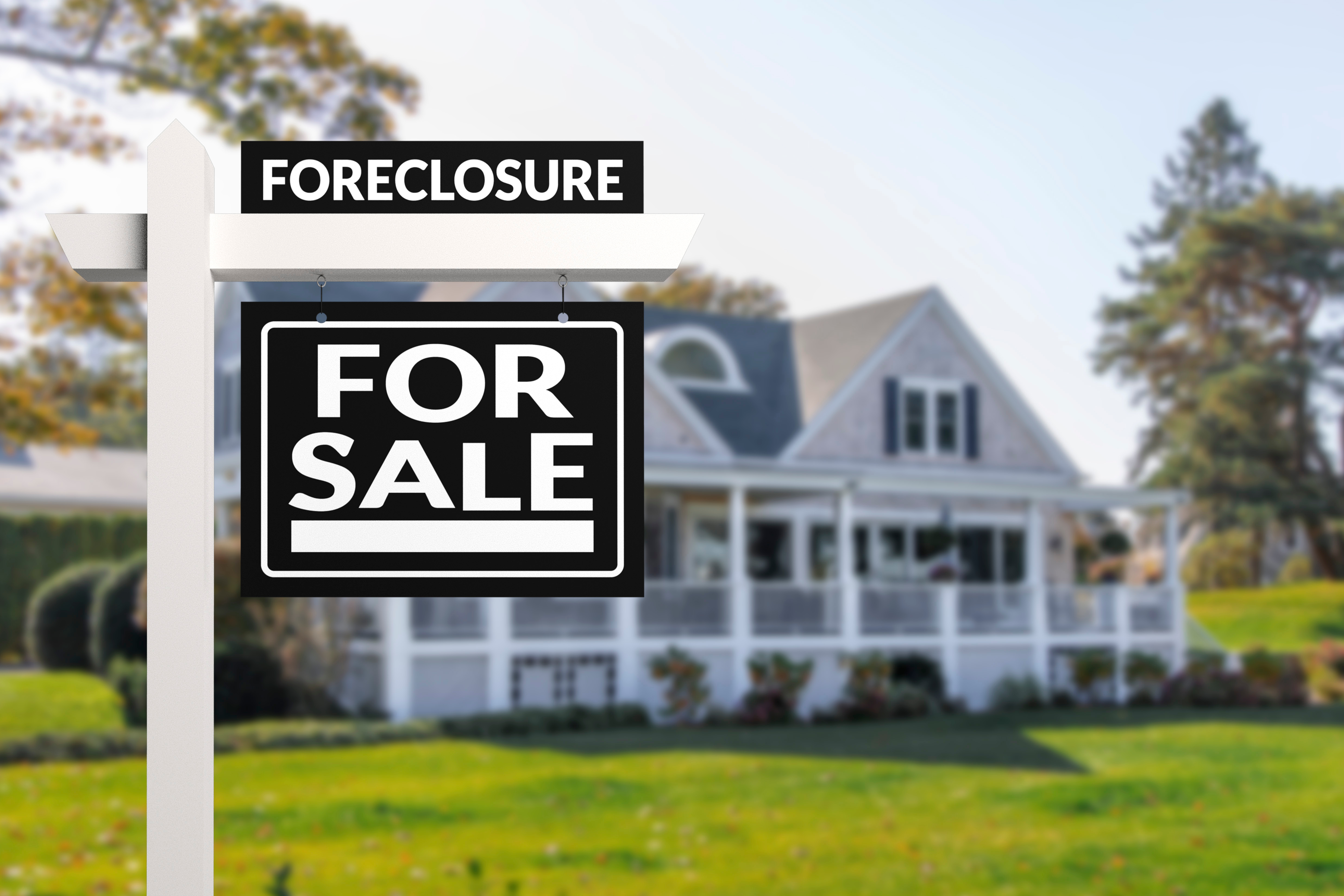 <6 Pros and Cons of Buying a Foreclosed Home>