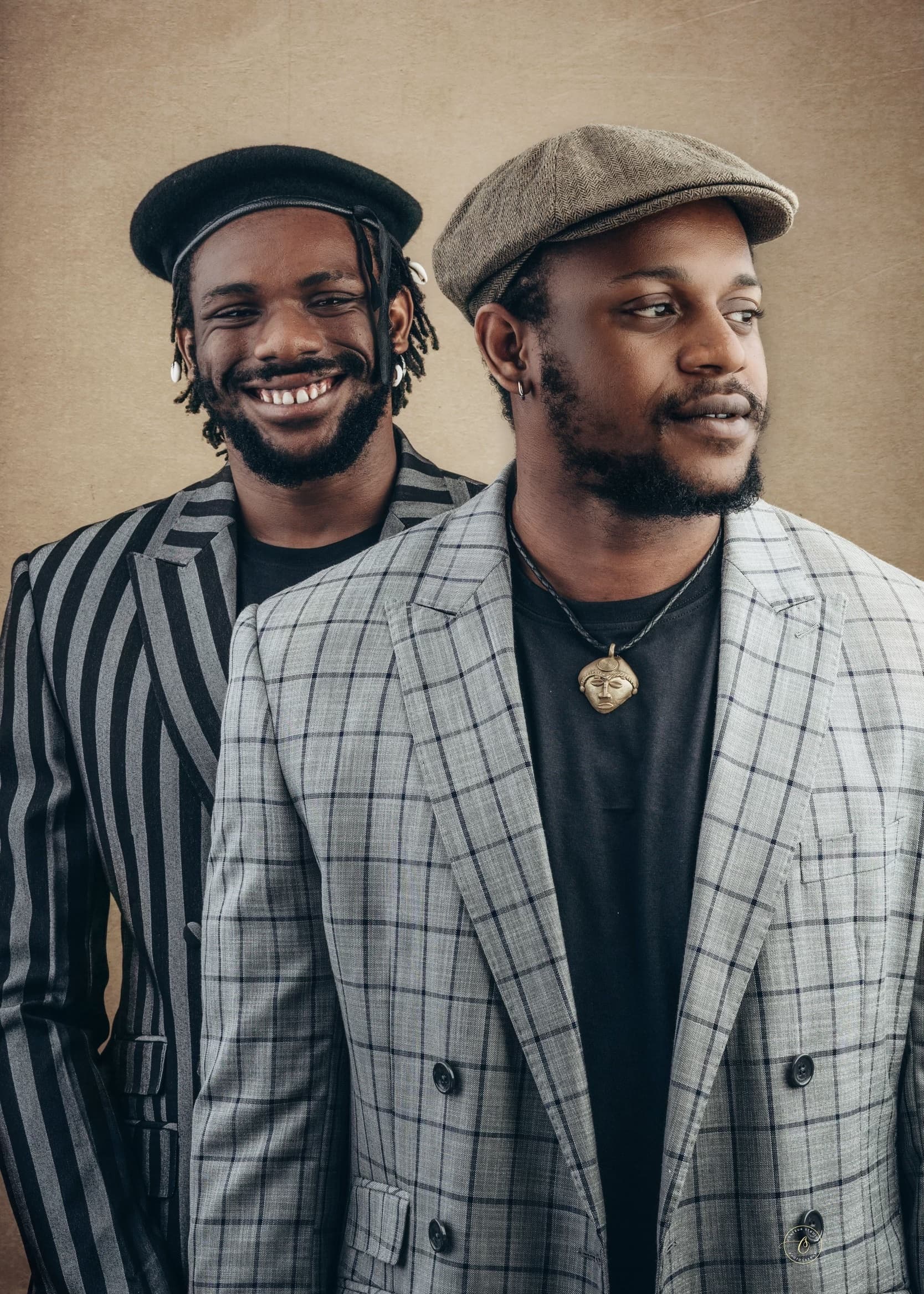 Diaspora Distins: Tone with The Cavemen