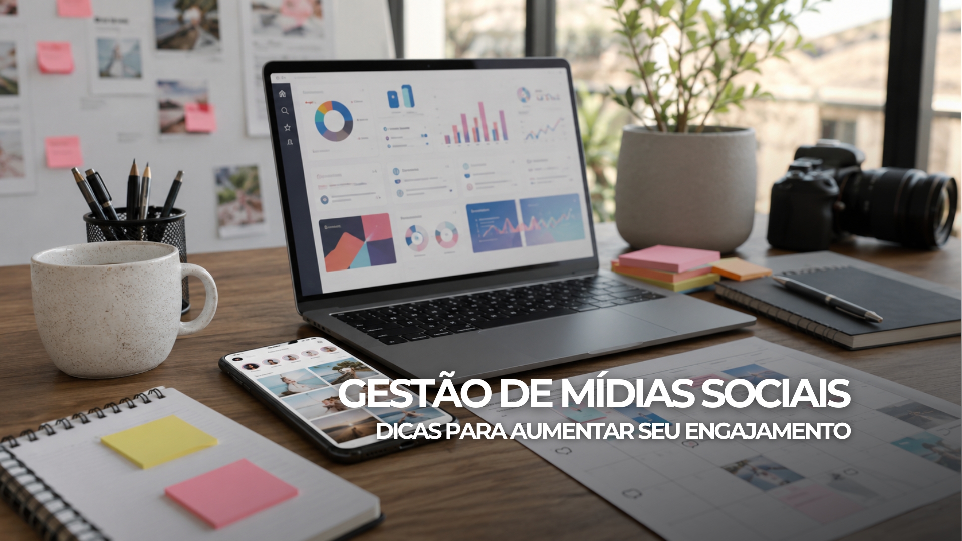 Banner sobre gestão de mídias sociais com planejamento digital, métricas e conteúdo estratégico