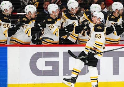Avalanche vs. Bruins Predictions and Odds - Feb 21, 2022