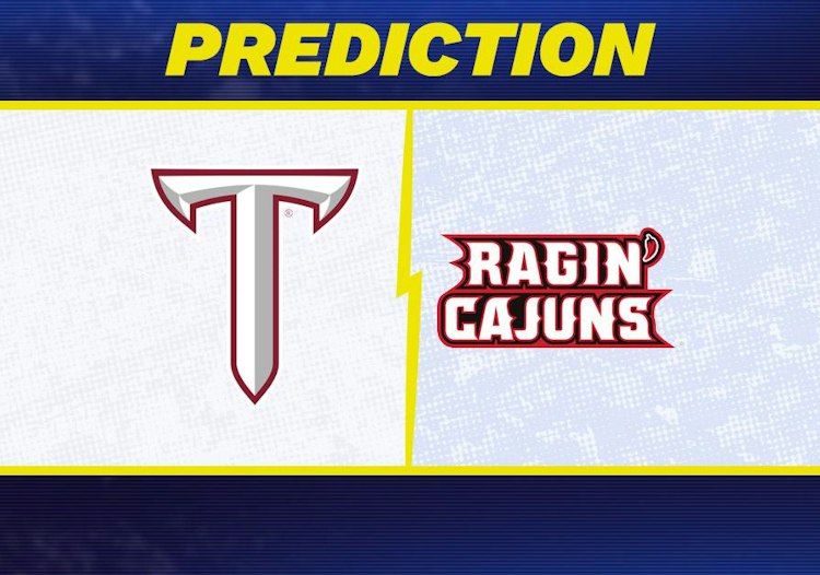 Troy takes on Louisiana-Lafayette in College Football action.