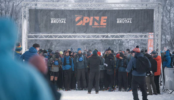 winter-montaine-spine-race.webp